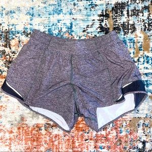 Lululemon Hotty Hot Low Rise Shorts 4.5”